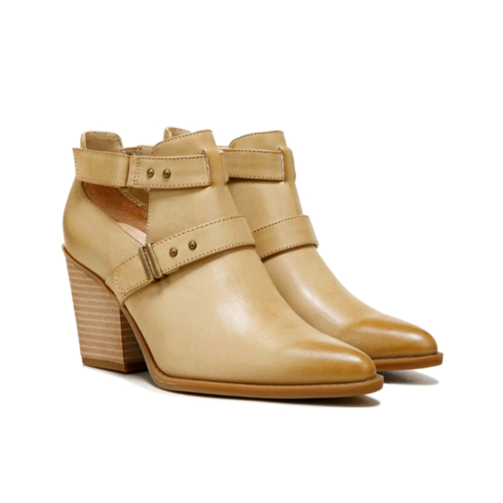 Naturalizer Booties out of stock in website